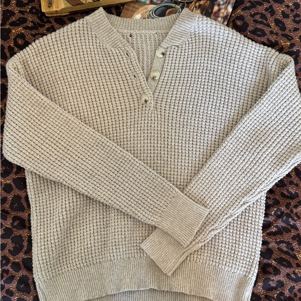 Waffle Knit Henley Pullover Sweater - Light Beige